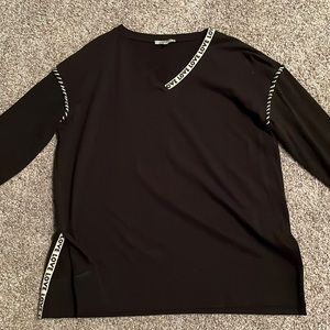 Long sleeve cotton tee-never worn